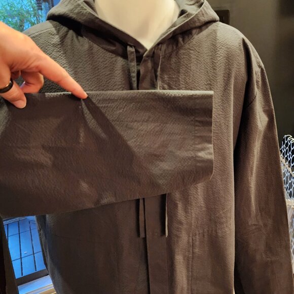 COS Hoodie.....Crisp and Boxy - Picture 4 of 4